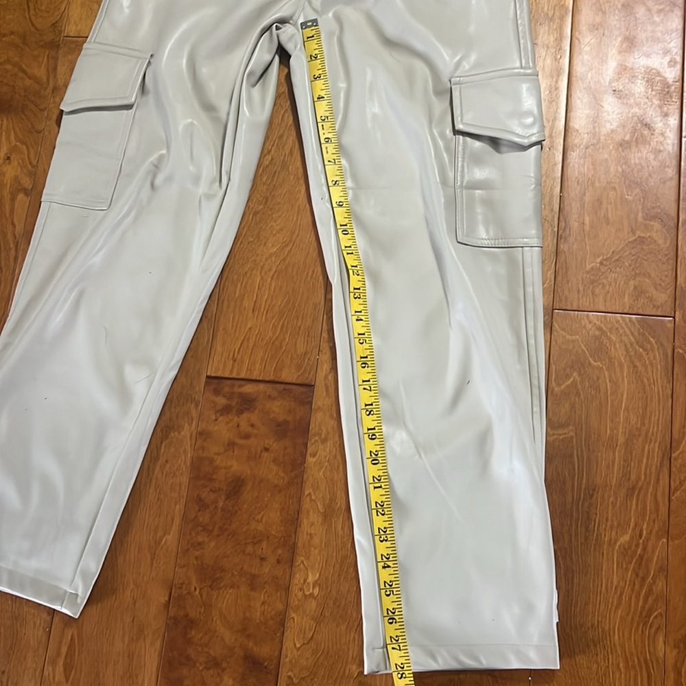 Altar’d State Women’s Cream Cargo Faux Leather Pants Size M Grunge Edgy Casual - Picture 9 of 11